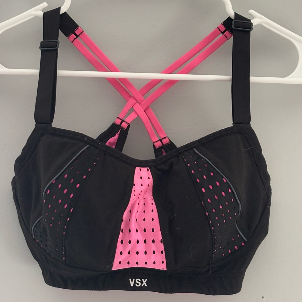 Victoria secret sports bra (34D)